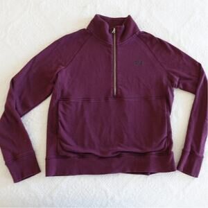 Under Armour / Wine Color Cropped Sweatshirt / Womens Size Medium